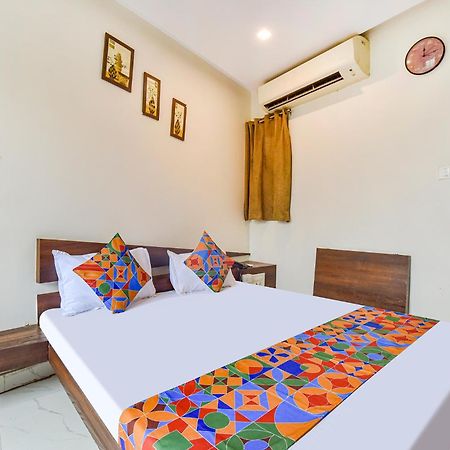 Fabexpress Ta Paradise Ujjain Esterno foto